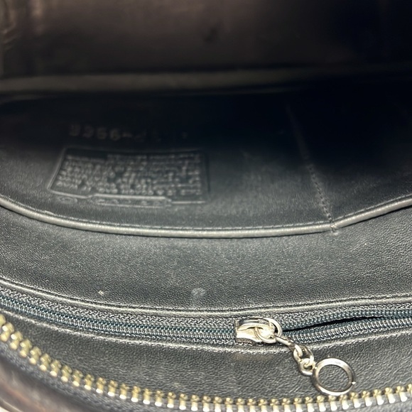 Coach Legacy 9966 Large Black Zip Shoulder Crossbody Bag - Picture 10 of 11